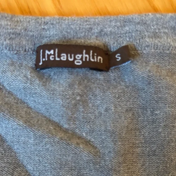 J. McLaughlin Gray Sweatshirt with Gold Chain Detail - Picture 3 of 4
